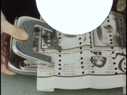 O - O (1999, 16mm film installation))